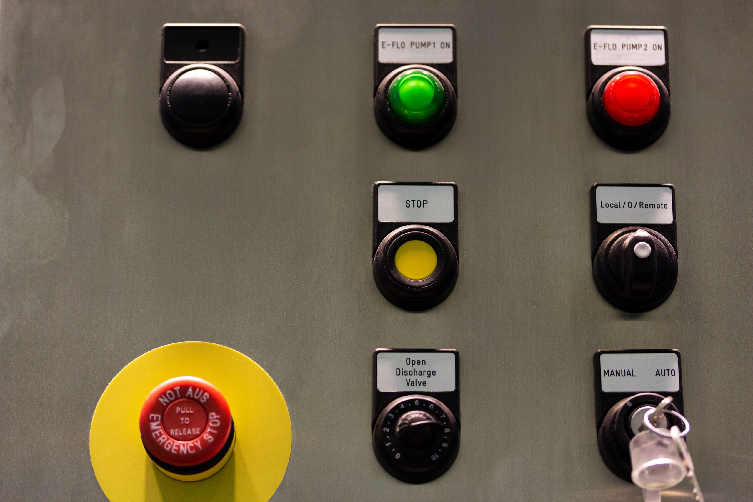 Single & Multi-Hole Pushbutton Stations